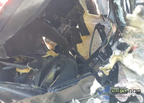 2016 Mercedes-Benz E 400 4Matic из США, поврежденный, VIN WDDKJ6HBXGF345919